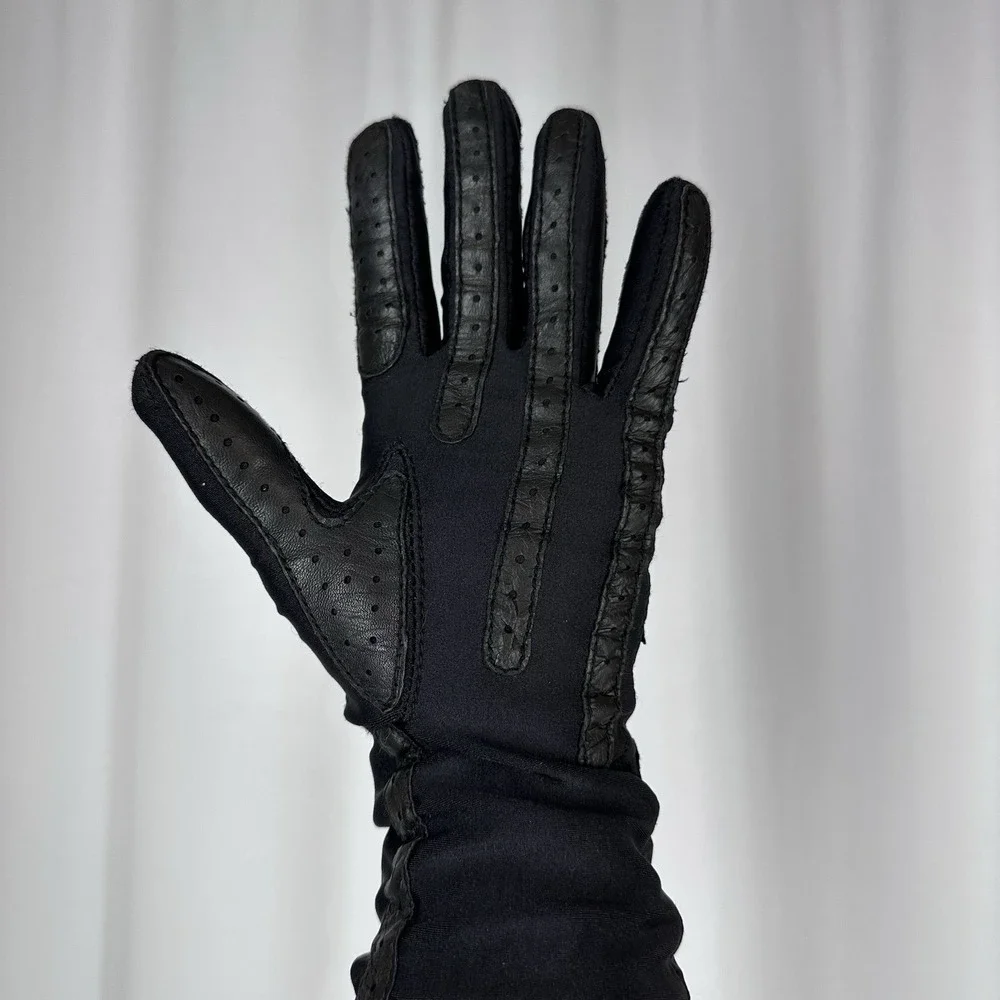 Isotoner Driving Gloves Women O/S Black Stretch Lined Leather Trim Chevron‎ VTG - Picture 4 of 8